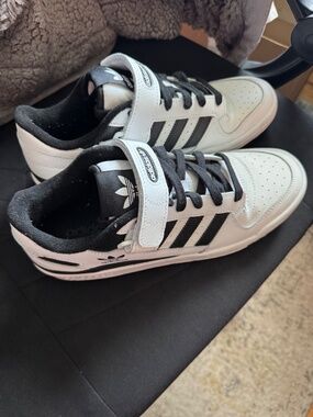 Adidas Forum Low White Black Size 8.5